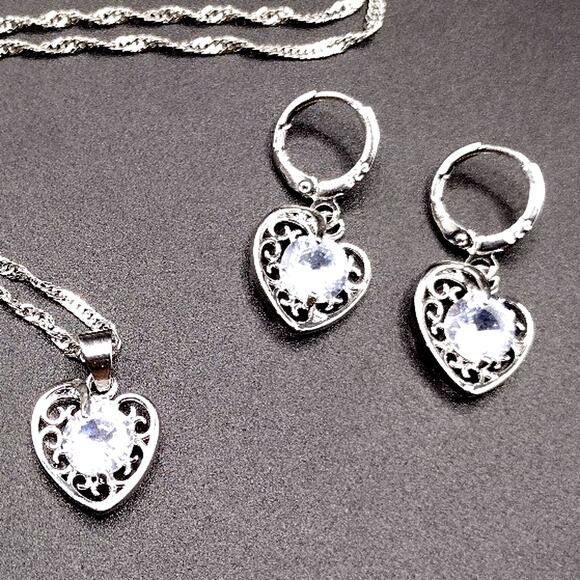 925 Sterling Silver Necklace Earring Set Heart Vine CZ Diamond Woman's Gift NEW! - Picture 1 of 10